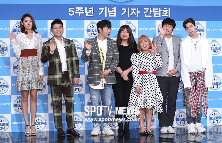 [포토S] '이제는 가족 같은 '나혼자산다'팀'