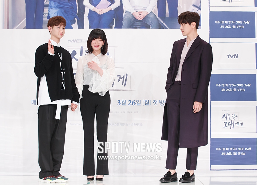 [포토S] 질투심 유발 사진 촬영