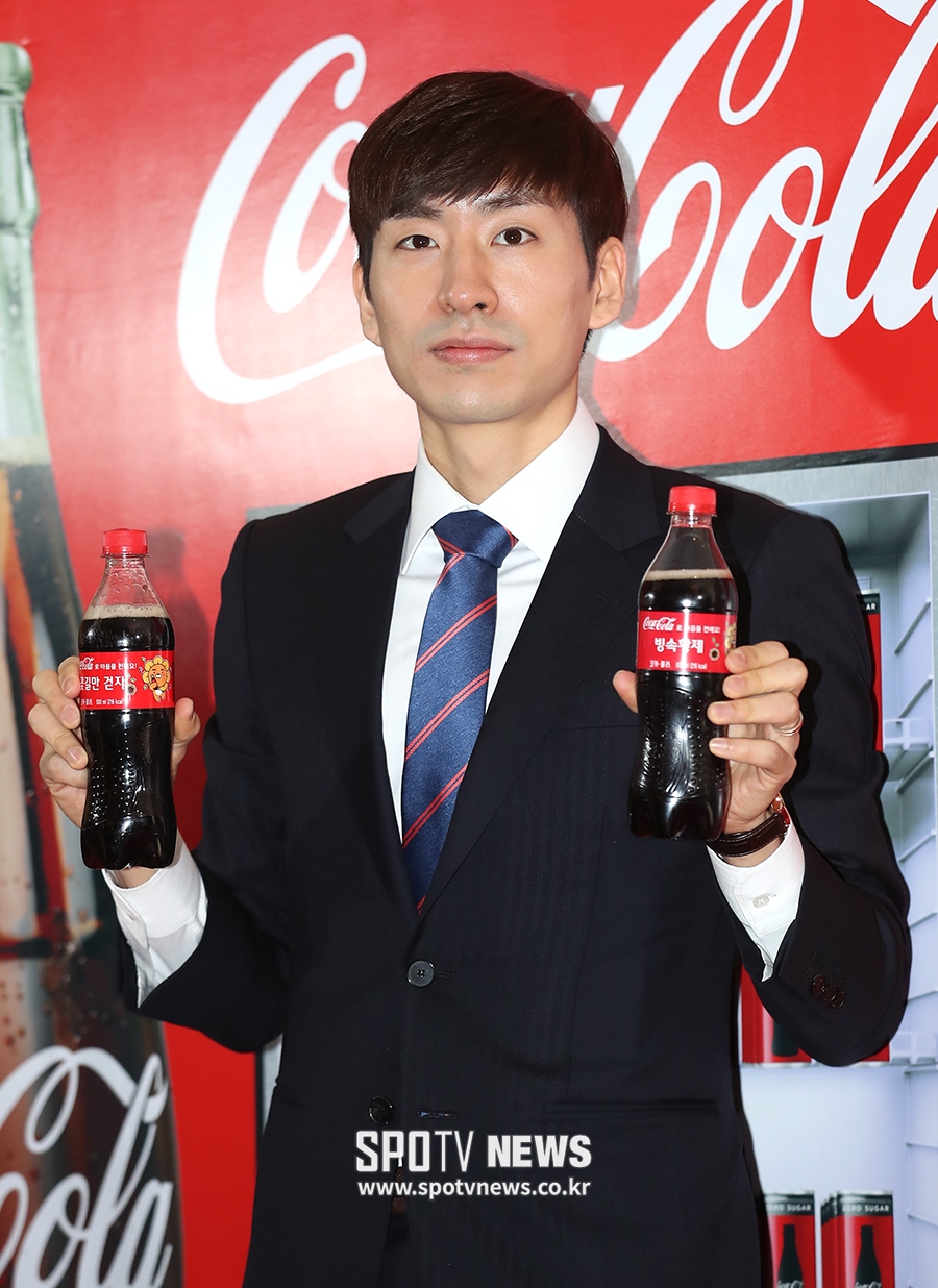 [포토S] 이승훈, 음료를 든 빙속황제