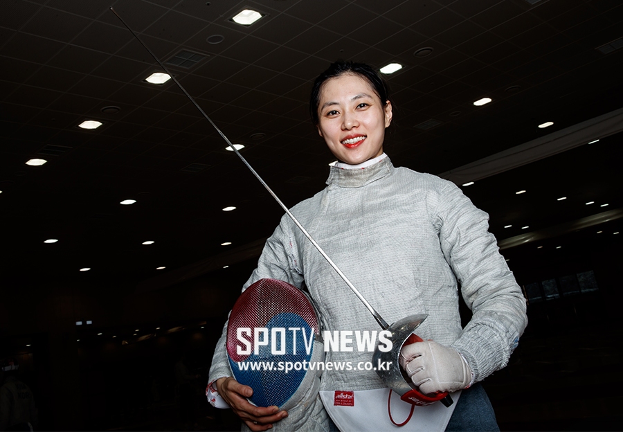 [포토S] 김지연, 미녀 검사의 미소