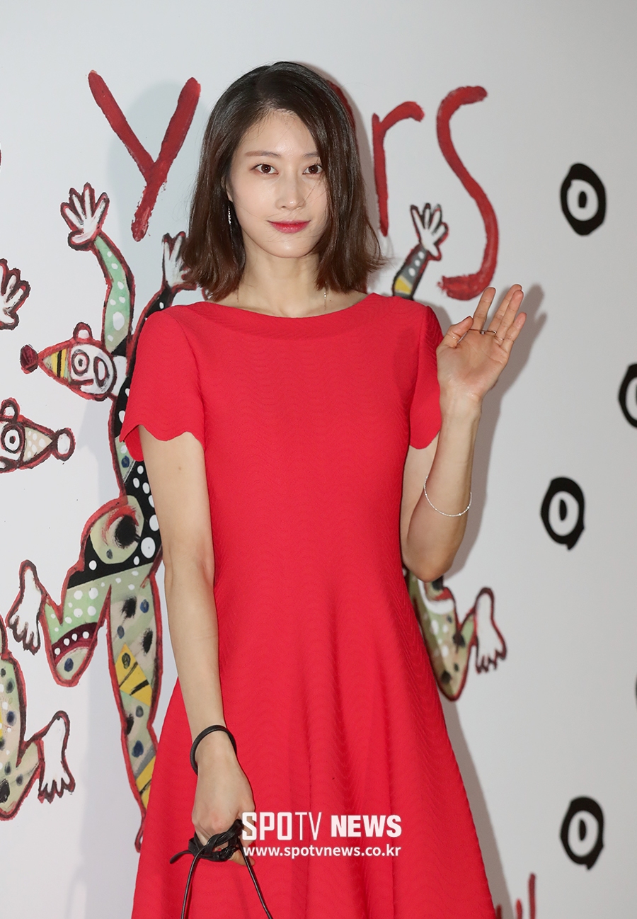 [포토S] 이현이, 톱 모델의 손인사