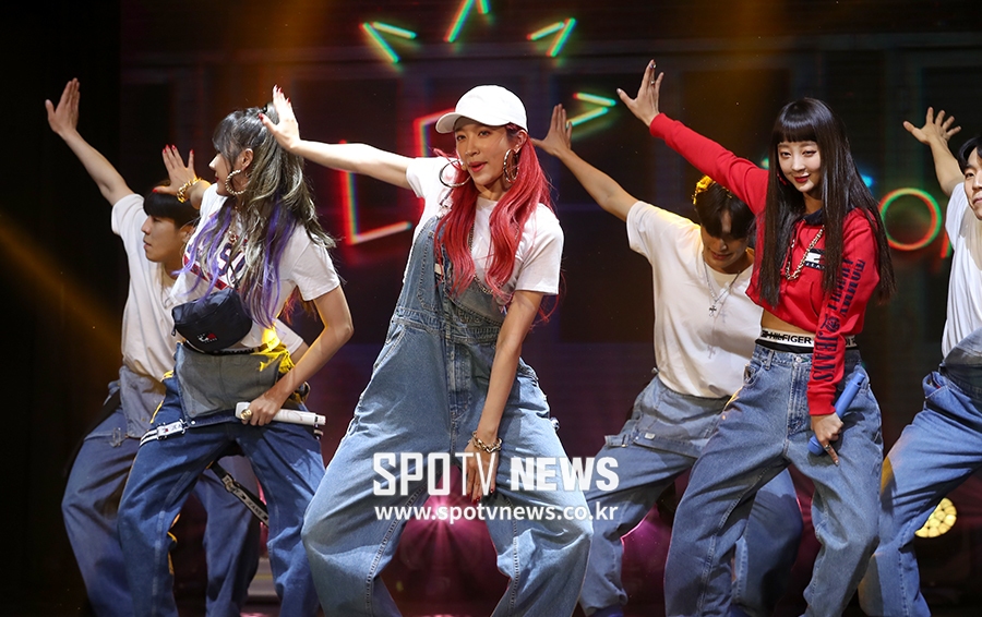 [포토S] EXID 하니, 완벽한 1990년대 댄스