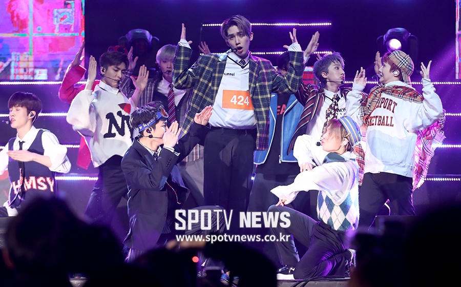 [포토S] 펜타곤 신원, 유쾌한 무대