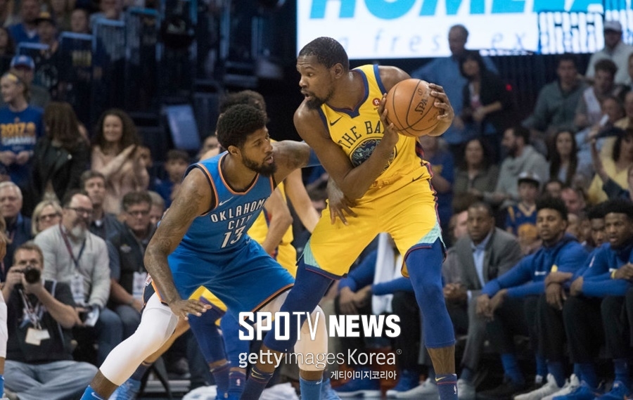 ‘듀란트 더블 더블’ GSW, OKC에 4점 차 승리…3연승