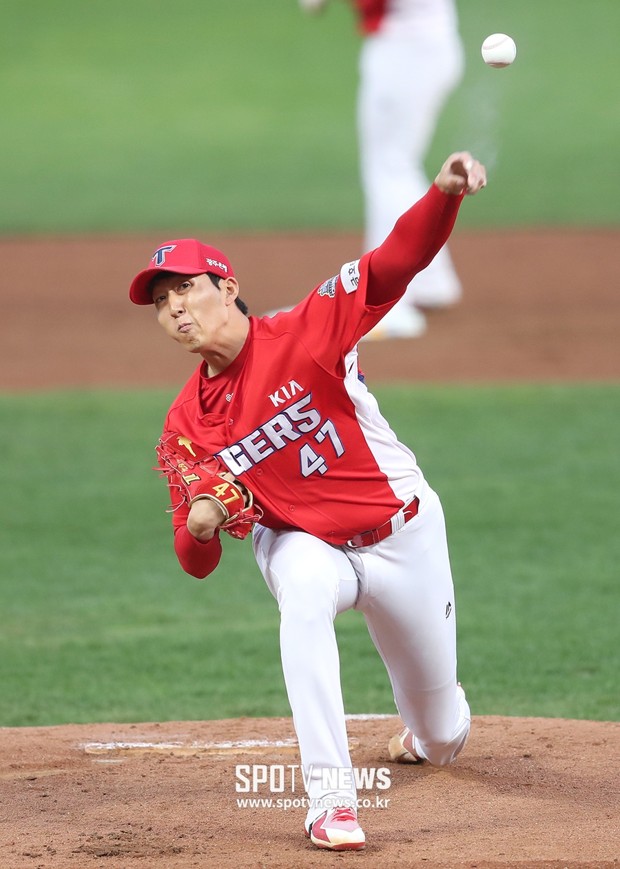 [포토S] 역투하는 KIA 선발 정용운