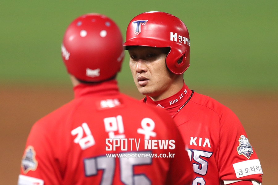 [포토S] 김주찬, 타격감 폭발