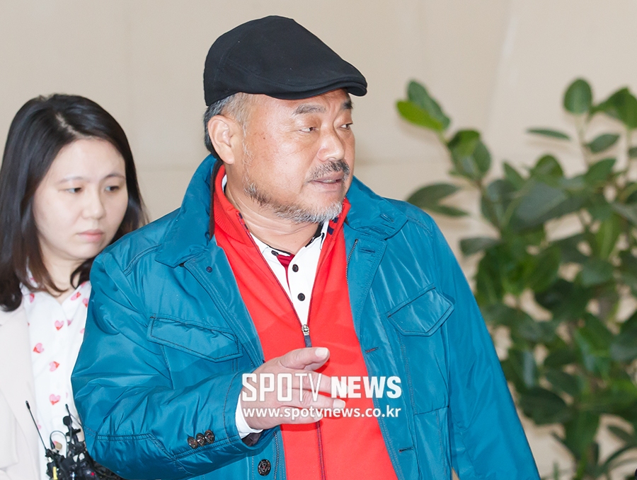 [포토S] 김흥국, "여기까지만"