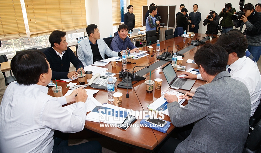 [포토S] 아시안게임 대표팀 선발 위해 모인 코칭 스태프