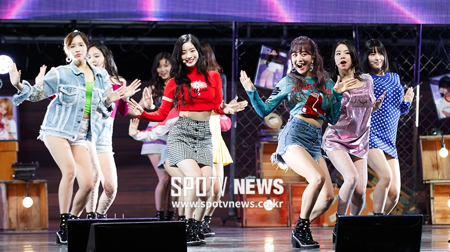 [포토S] 트와이스, 기대 만발 컴백