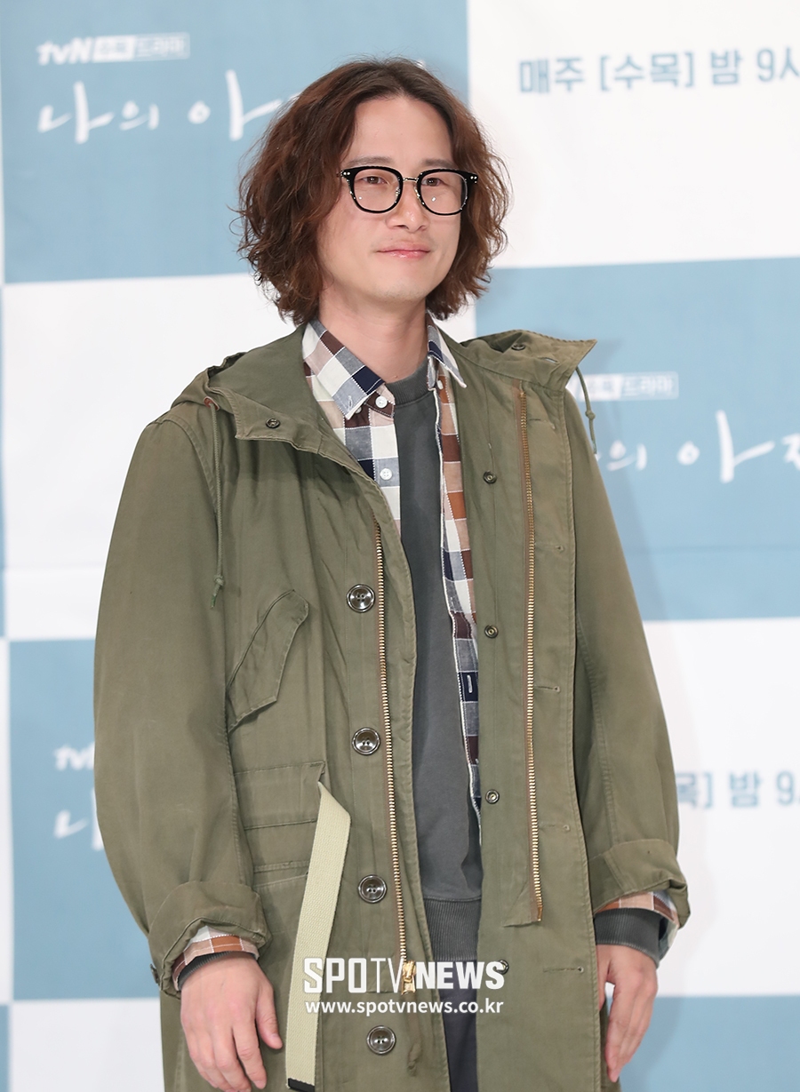 [포토S] 포즈 취하는 배우 송새벽