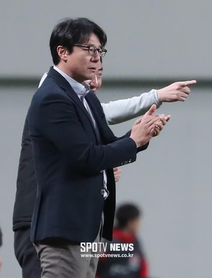 [포토S] 황선홍 감독, '천금 같은 동점골'
