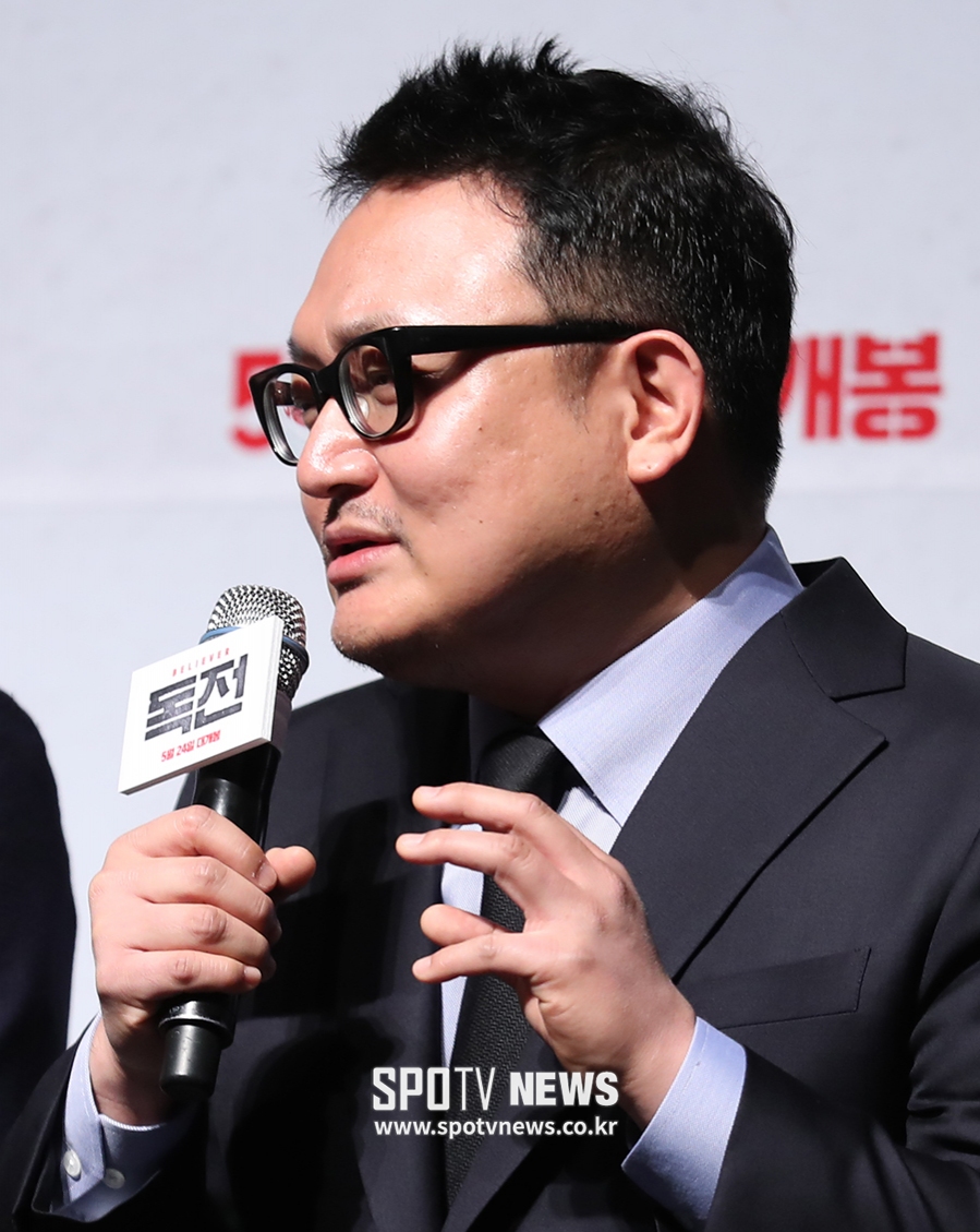 [포토S] 이해영 감독, 진지한 인터뷰
