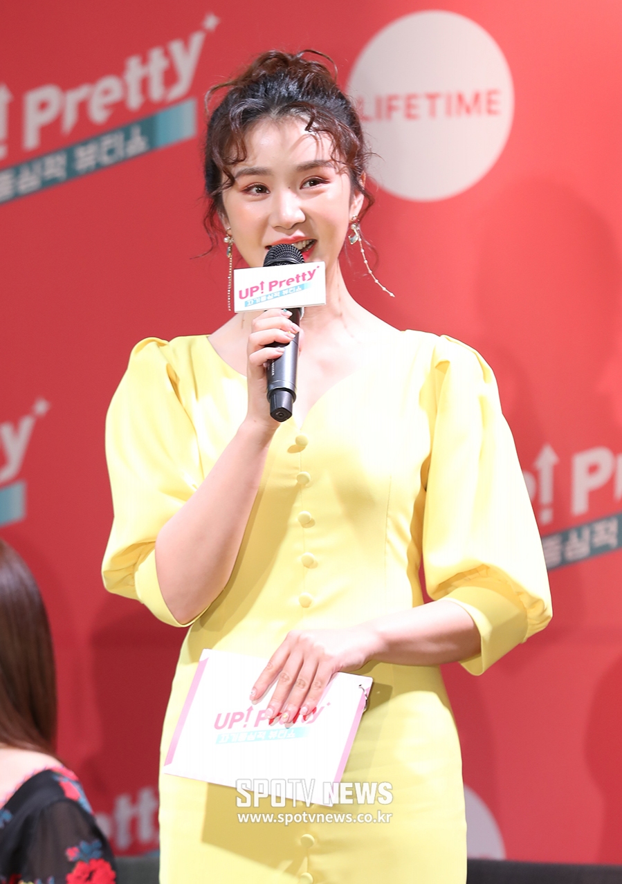 [포토S] 차오루, 깜찍한 미모 부각 시키는 노란 드레스