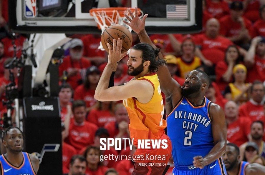 [NBA PO] '루비오 트리플 더블' UTAH, OKC에 13점 차 승리