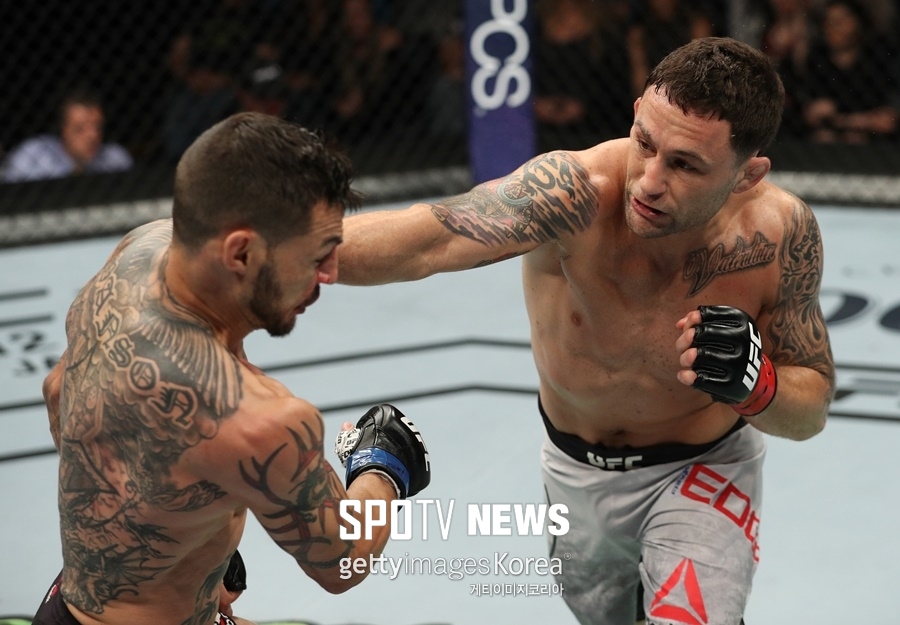 [오늘의 UFC] '패자부활전'…에드가, 스완슨에게 판정승