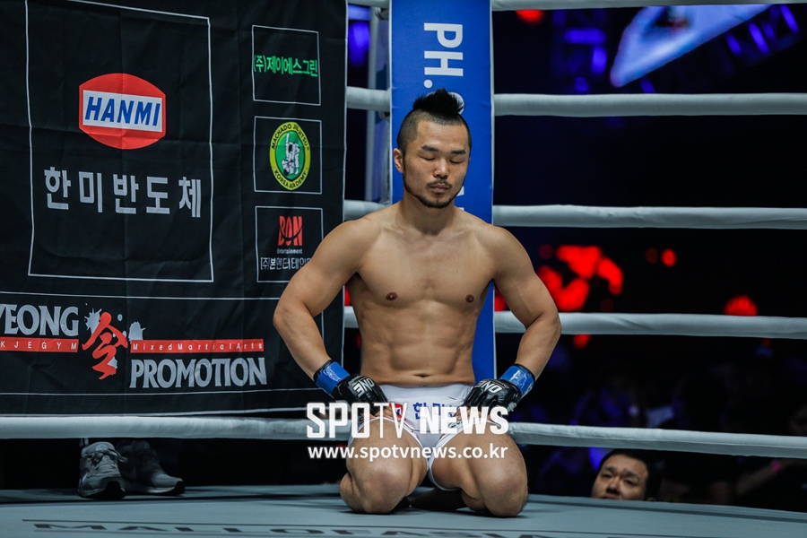 '오뚝이' 김대환, 이마나리 잡고 원챔피언십 복귀 후 첫 승