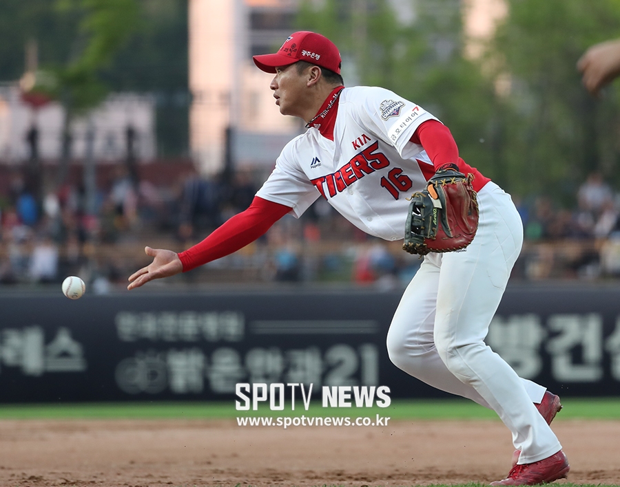 [포토S] 수비하는 김주찬
