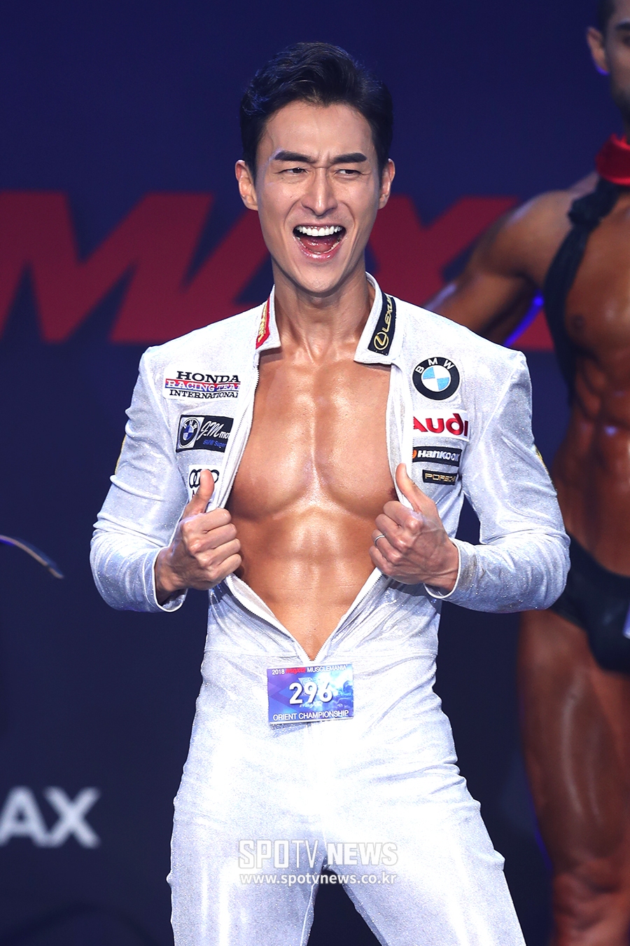 [포토S] '머슬마니아 도전' 김인석, 완벽한 복근