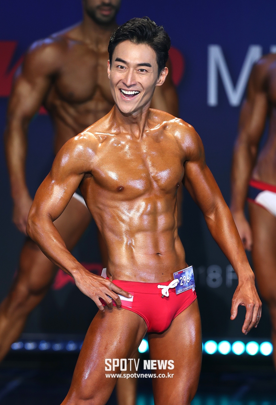 [포토S] 김인석, '합성 아닙니다'