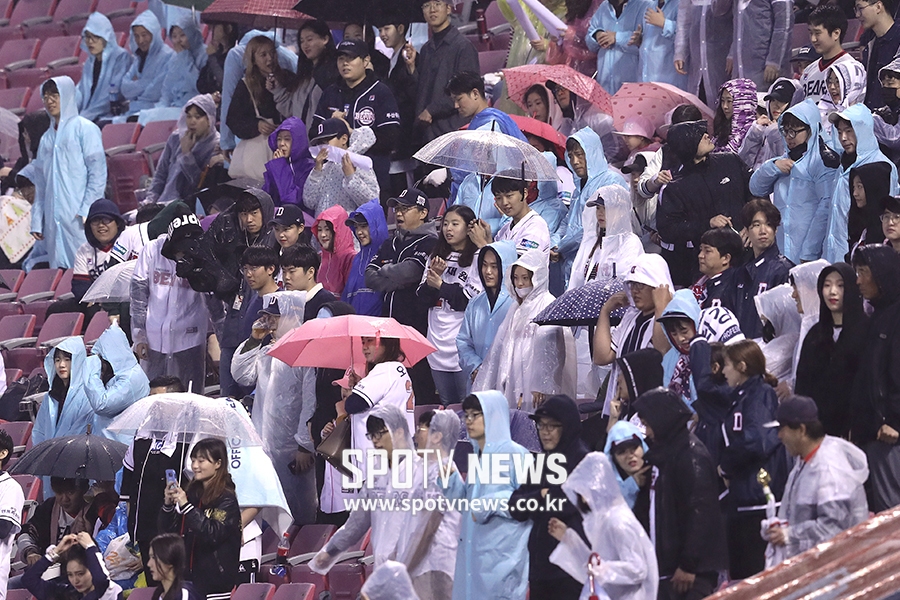 [포토S] '비가 와도 좋아'
