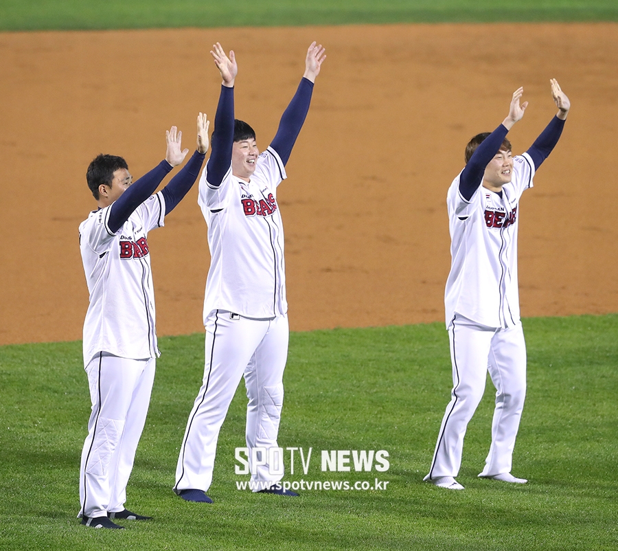 [포토S] 김인태-김민혁-류지혁, 우천 슬라이딩 준비 완료!
