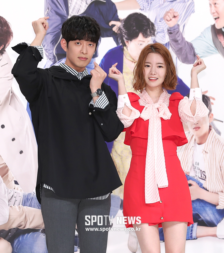 [포토S] 이창욱-하승리, 맑음 포즈(?)