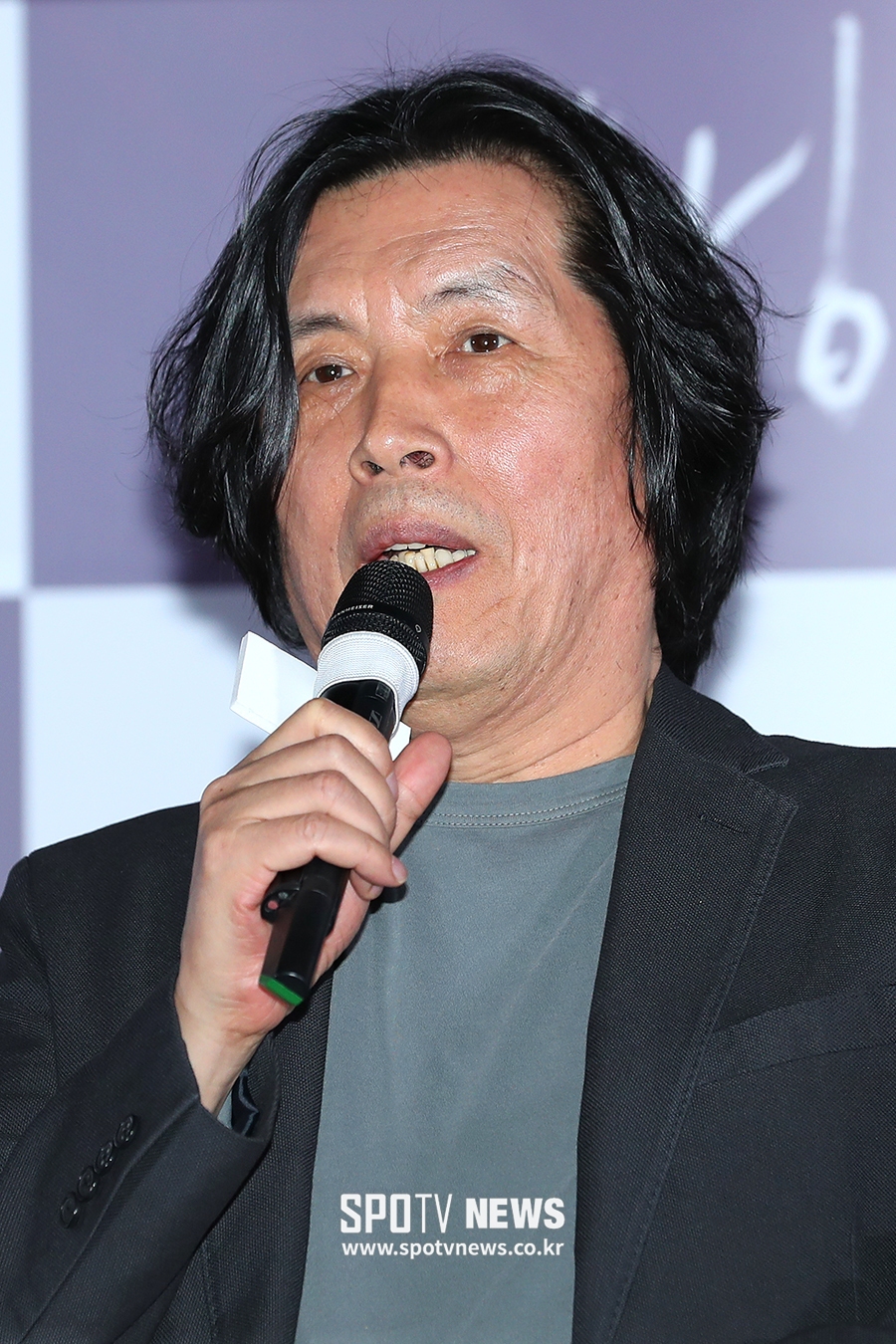 [포토S] 인사말 하는 이창동 감독
