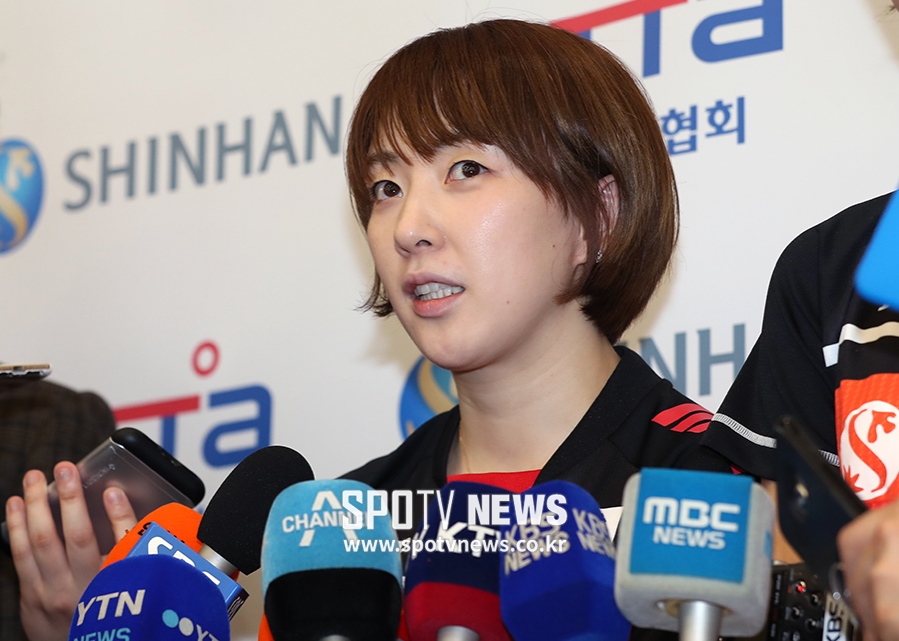 [포토S] 인터뷰 하는 서효원