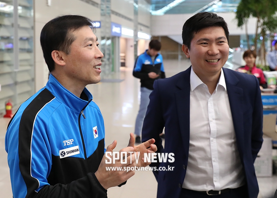 [포토S] 김택수 감독, 애제자 유승민과 함께