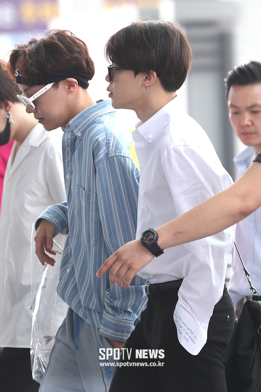 [포토S] 살해 협박 받은 방탄소년단 지민, 어두운 표정