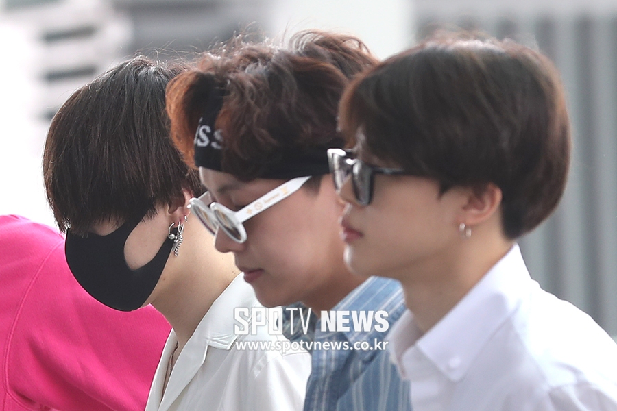 [포토S] 미국으로 떠나는 슈가-제이홉-지민