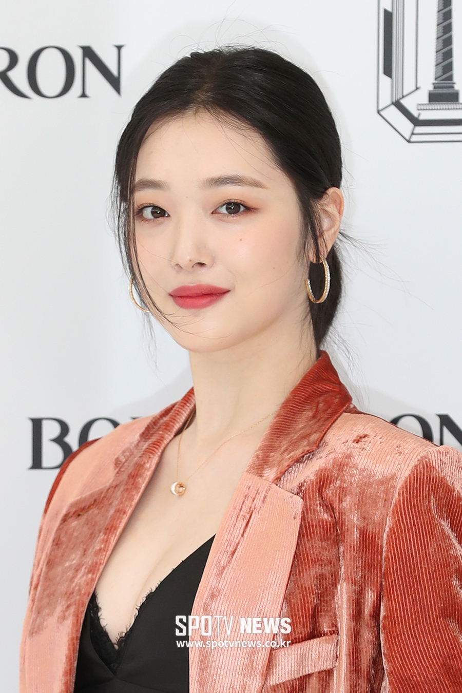 [포토S] 설리, 투명한 피부