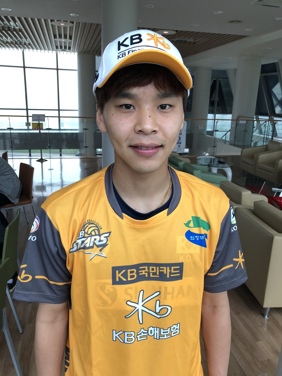 [오피셜] 리베로 정민수, 연봉 2.7억원에 KB손해보험으로