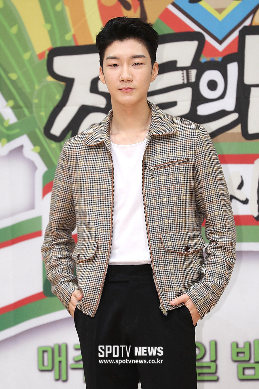 [포토S] 이승훈, 깔끔한 패션