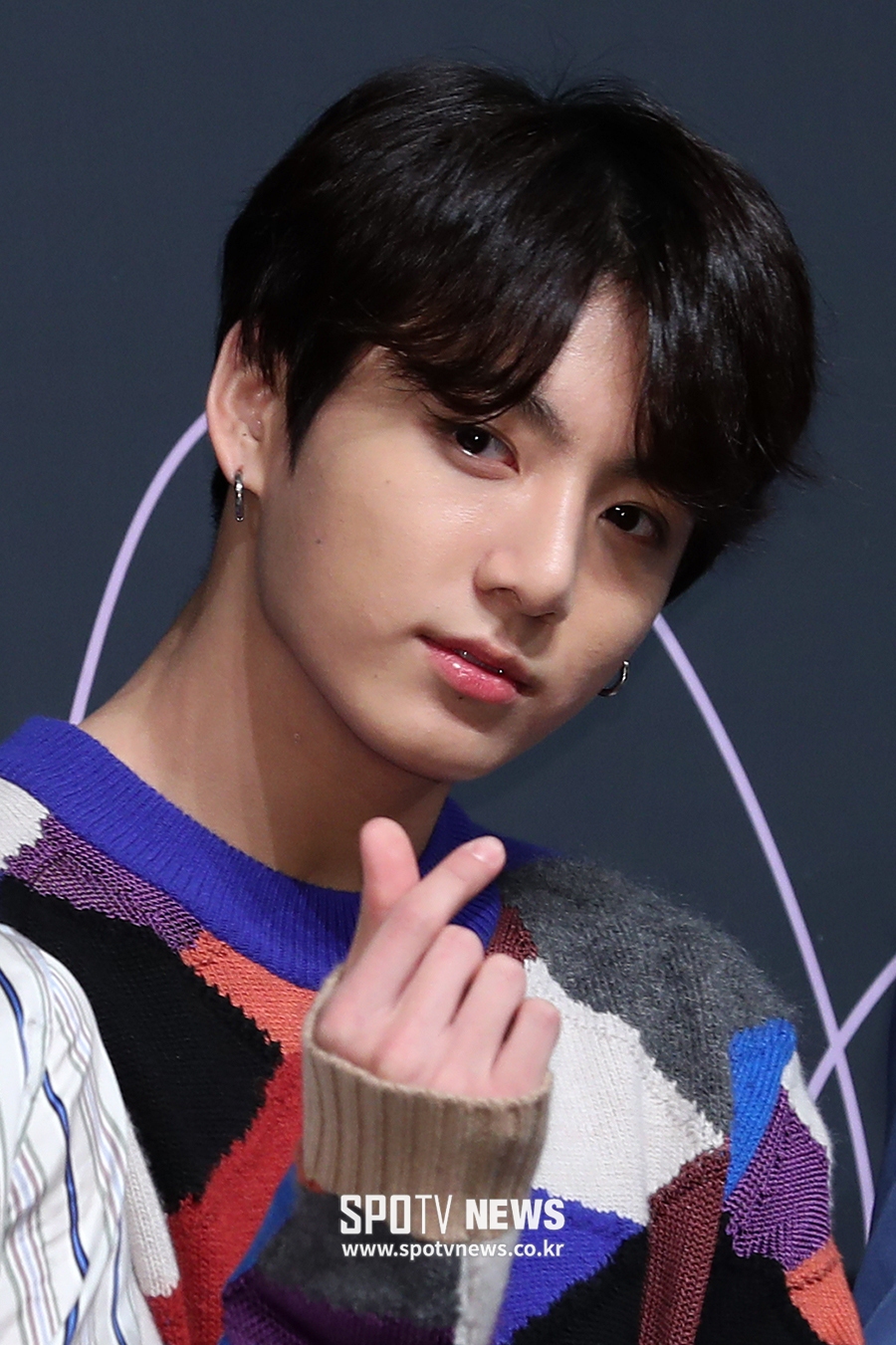 [포토S] 방탄소년단 정국, 빠져드는 하트
