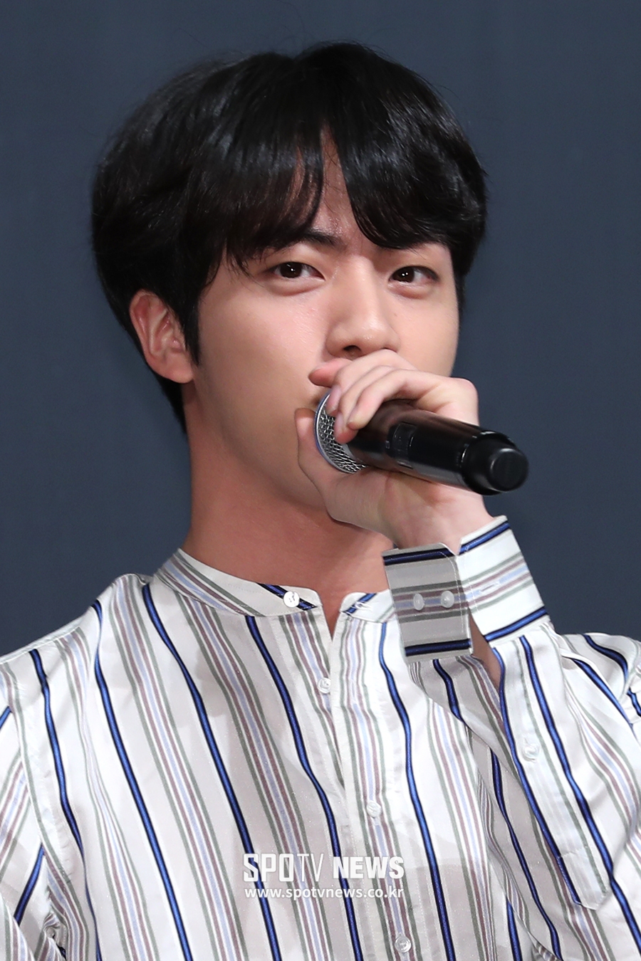 [포토S] 인사말 하는 방탄소년단 진