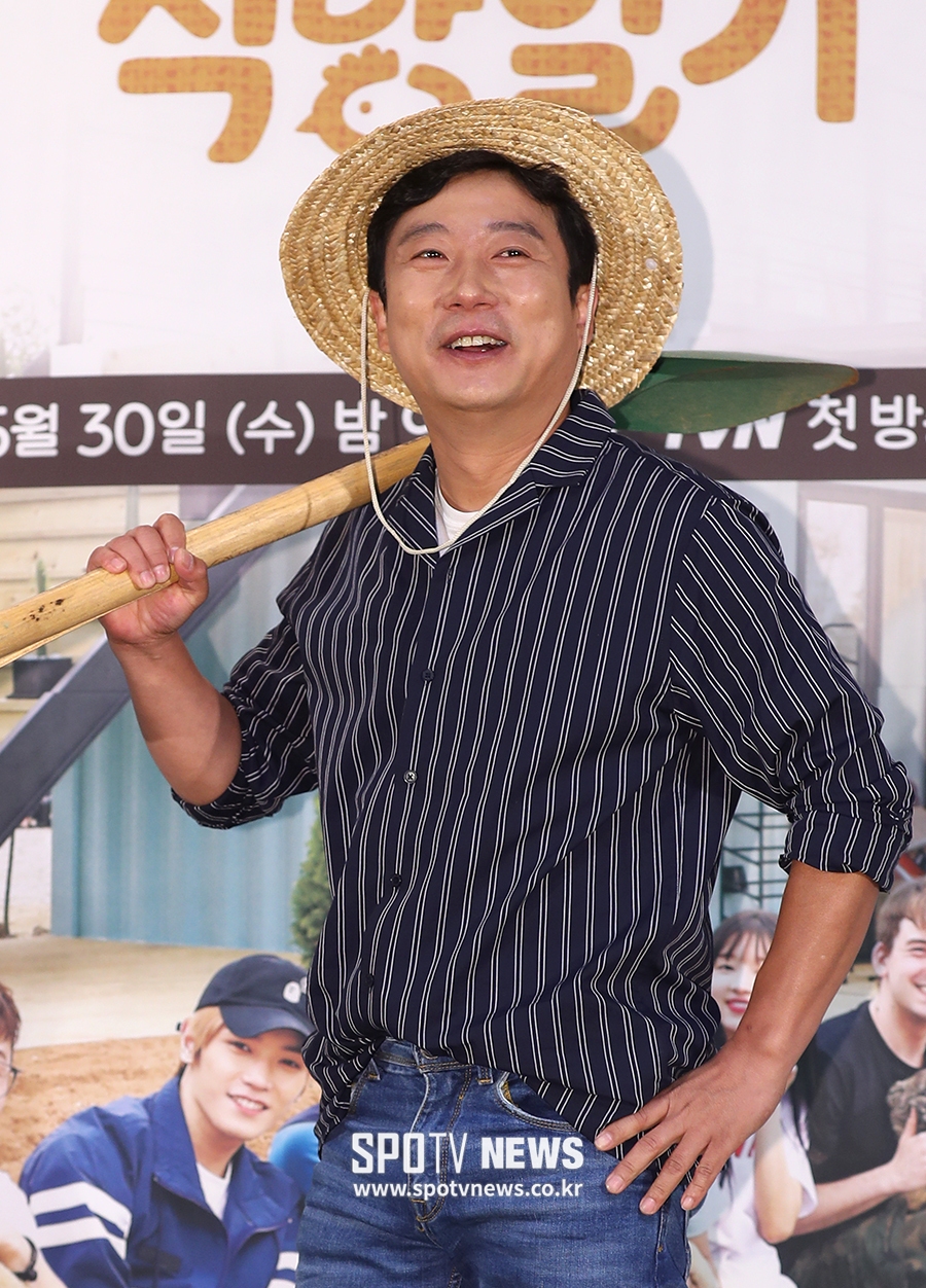 [포토S] 이수근, 당장 밭에 나갈 기세
