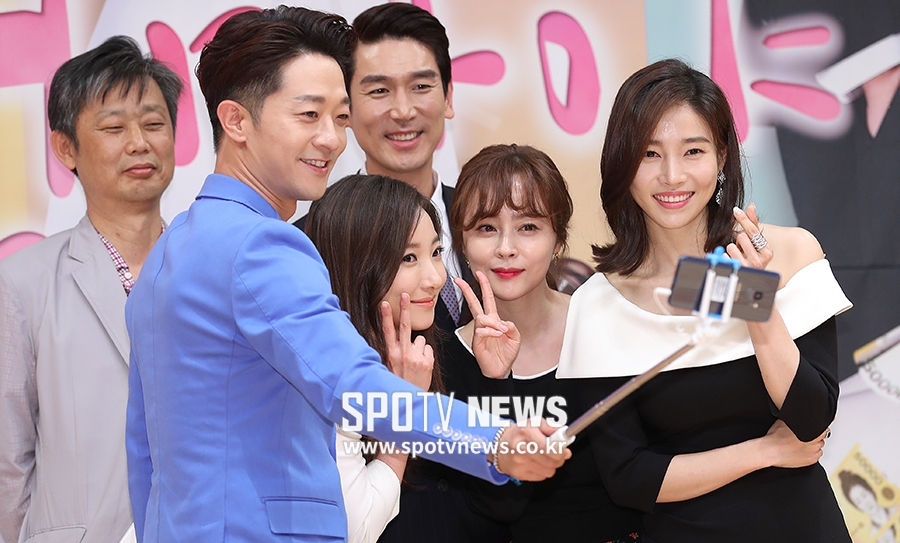 [포토S] '셀피 찰칵!'