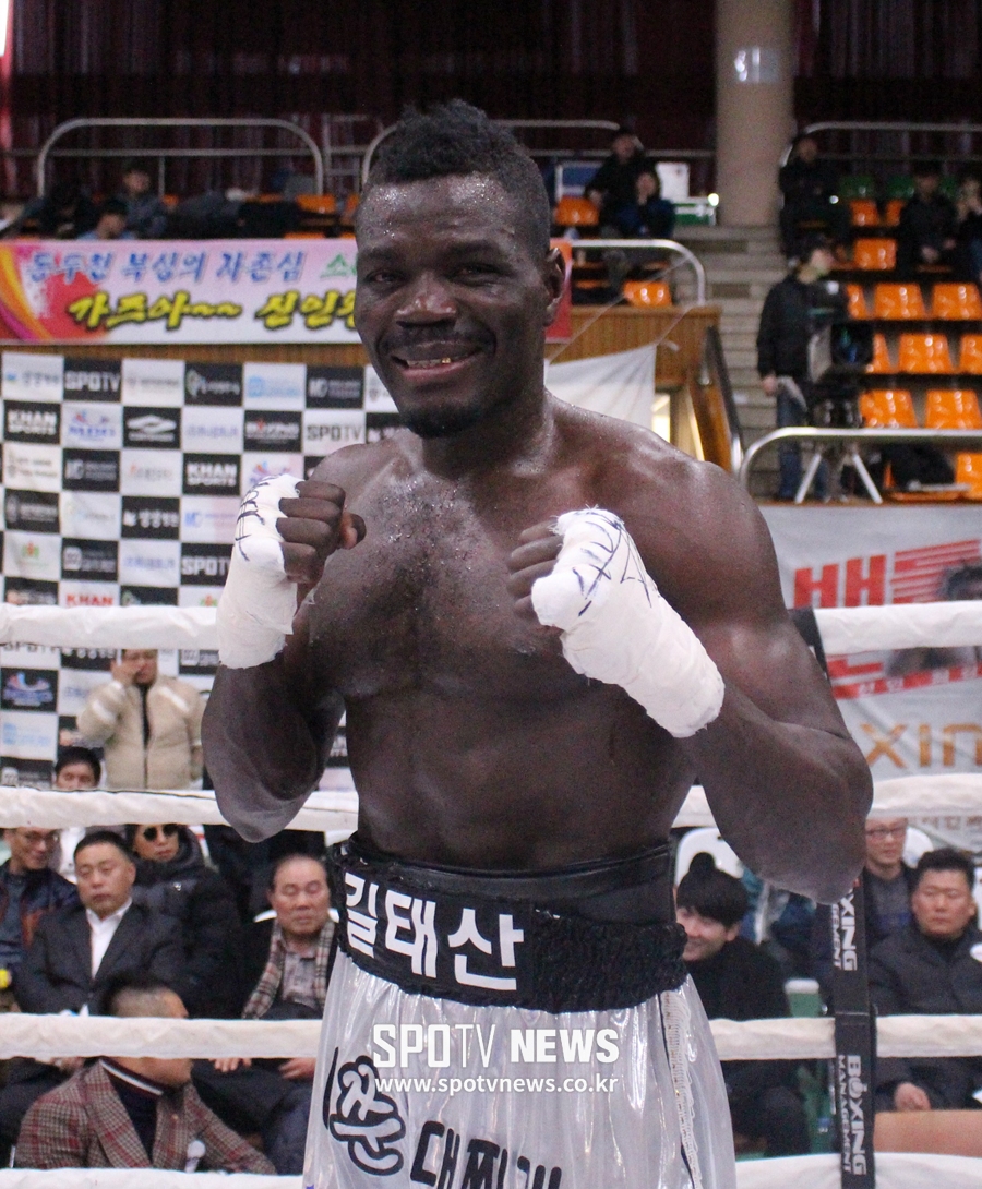 '제2의 이흑산' 길태산, 신인왕전 '배틀로얄' 결승에서 1R TKO로 우승