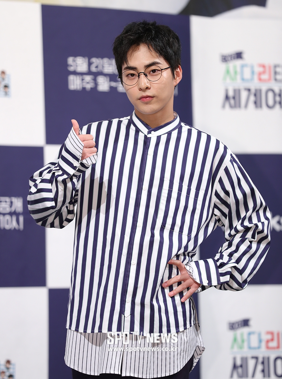 [포토S] 시우민, 새내기들 설레게 하는 대학교 선배 느낌