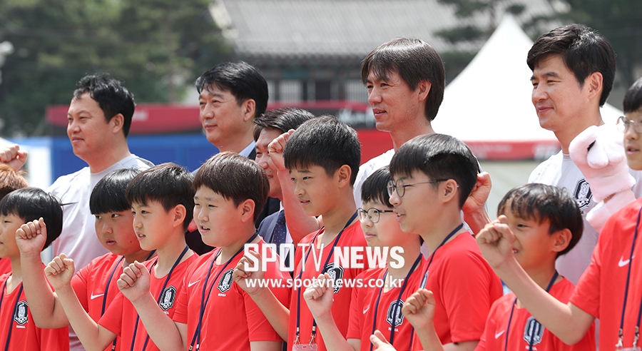 [포토S] 이운재-홍명보-박건하, 축구대표팀의 선전을 기원하며