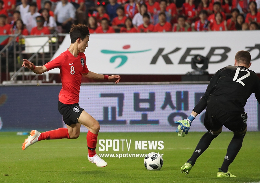 [포토S] 동점골 이재성, 물오른 볼 컨트롤