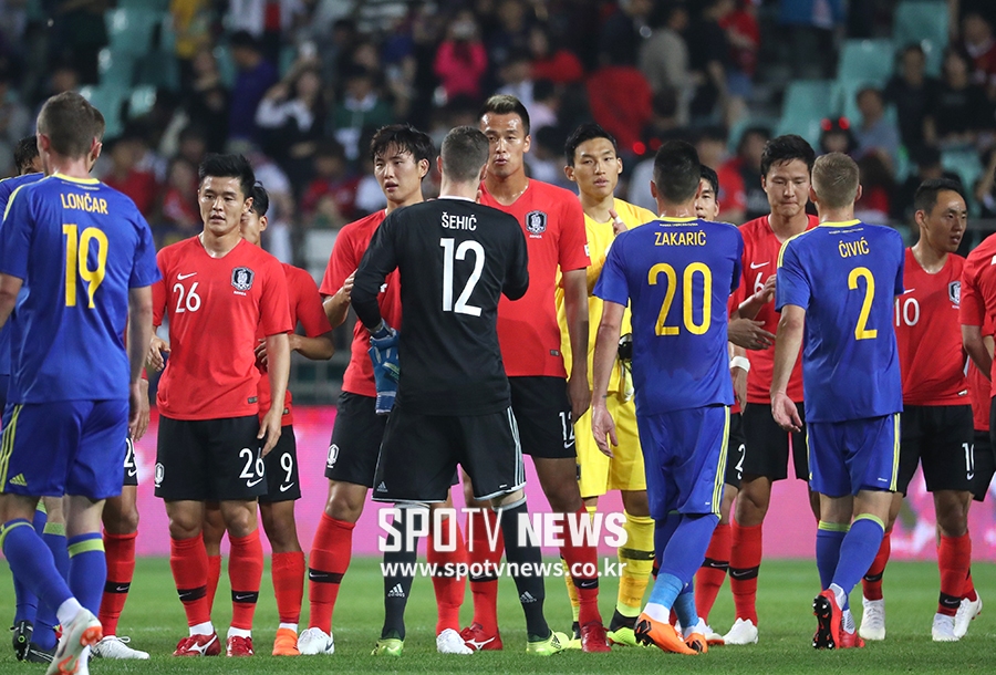 [포토S] 한국, 보스니아에 1-3 완패
