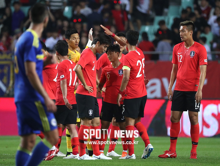 [포토S] 보스니아에 1-3으로 패배한 한국