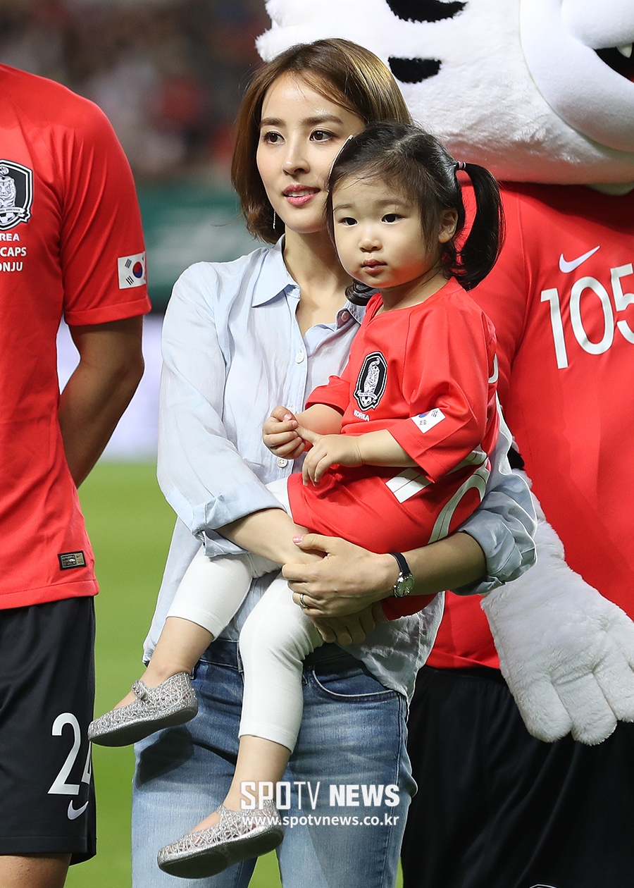 [포토S] 한혜진, 딸 시온이와 함께