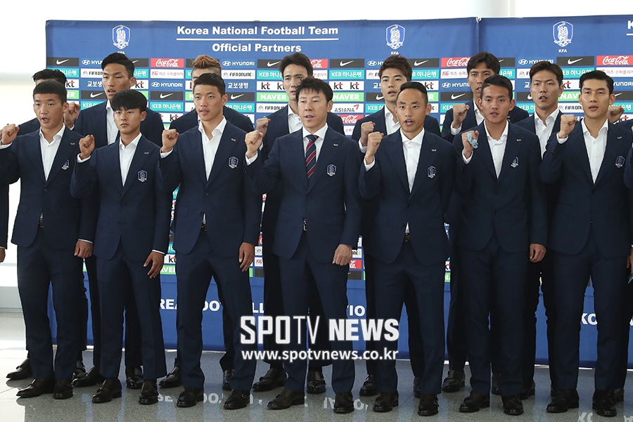 [포토S] 러시아로 출발하는 신태용호