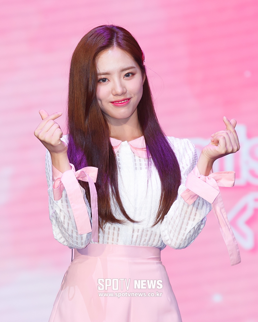 [포토S] 프로미스나인 박지원, 섹시한 눈빛