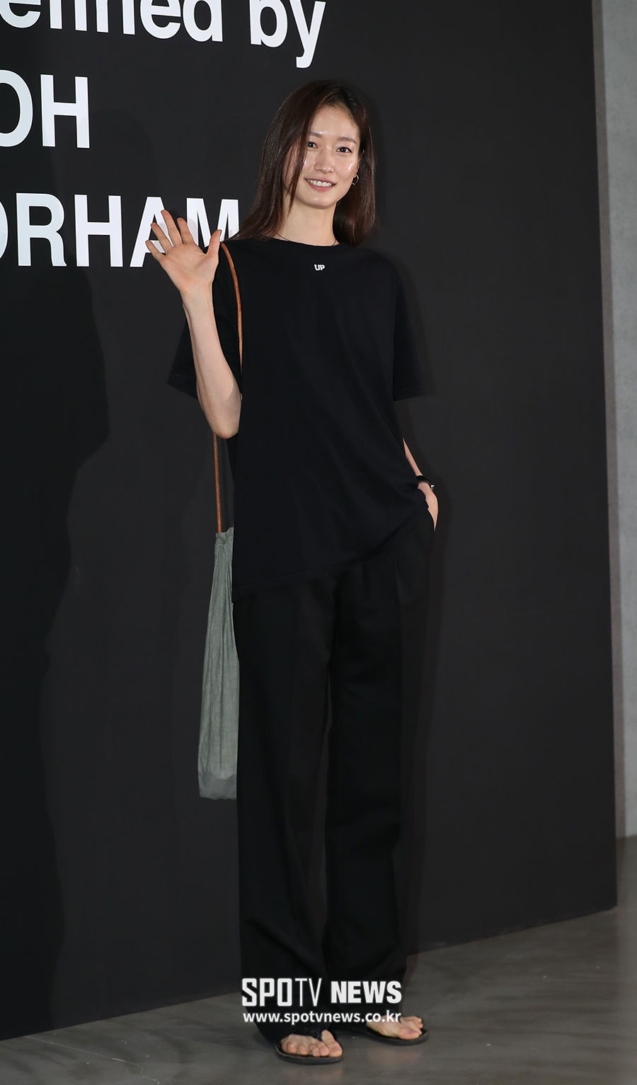 [포토S] 모델 박세라, 편안한 차림으로 포토타임