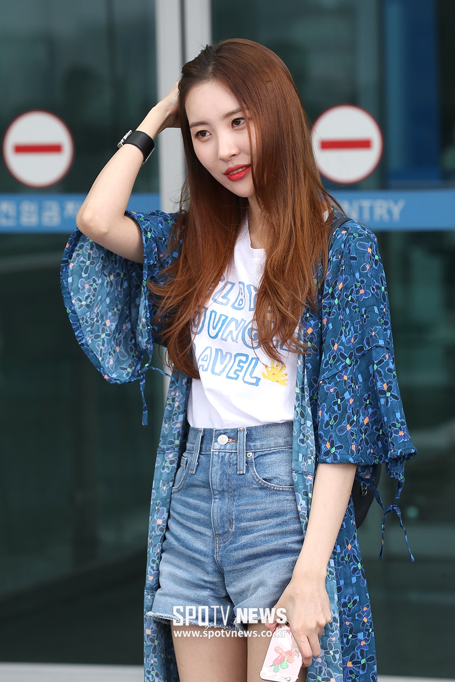 [포토S] 선미, 머리를 섹시하게 쓸어 넘기며