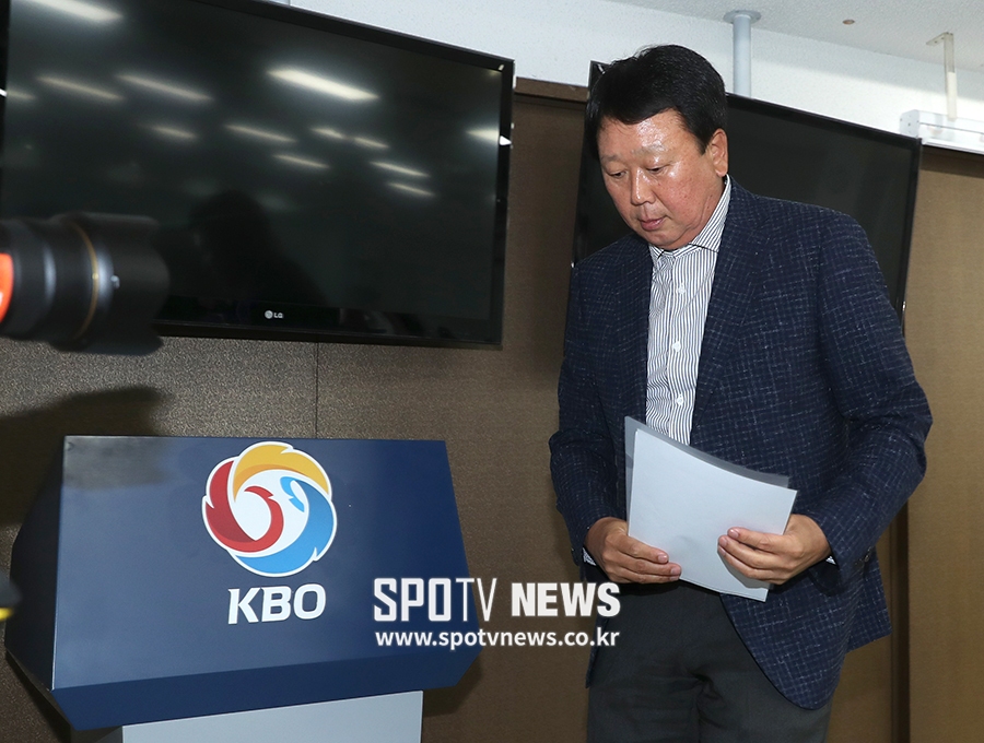 [포토S] 선동열 감독, 명단 발표를 마치고